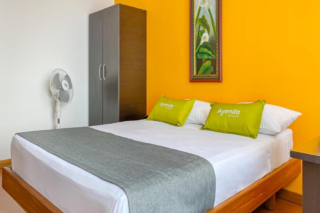 Ayenda 1141 Boutique San Antonio Hotel มานิซาเลส ภายนอก รูปภาพ