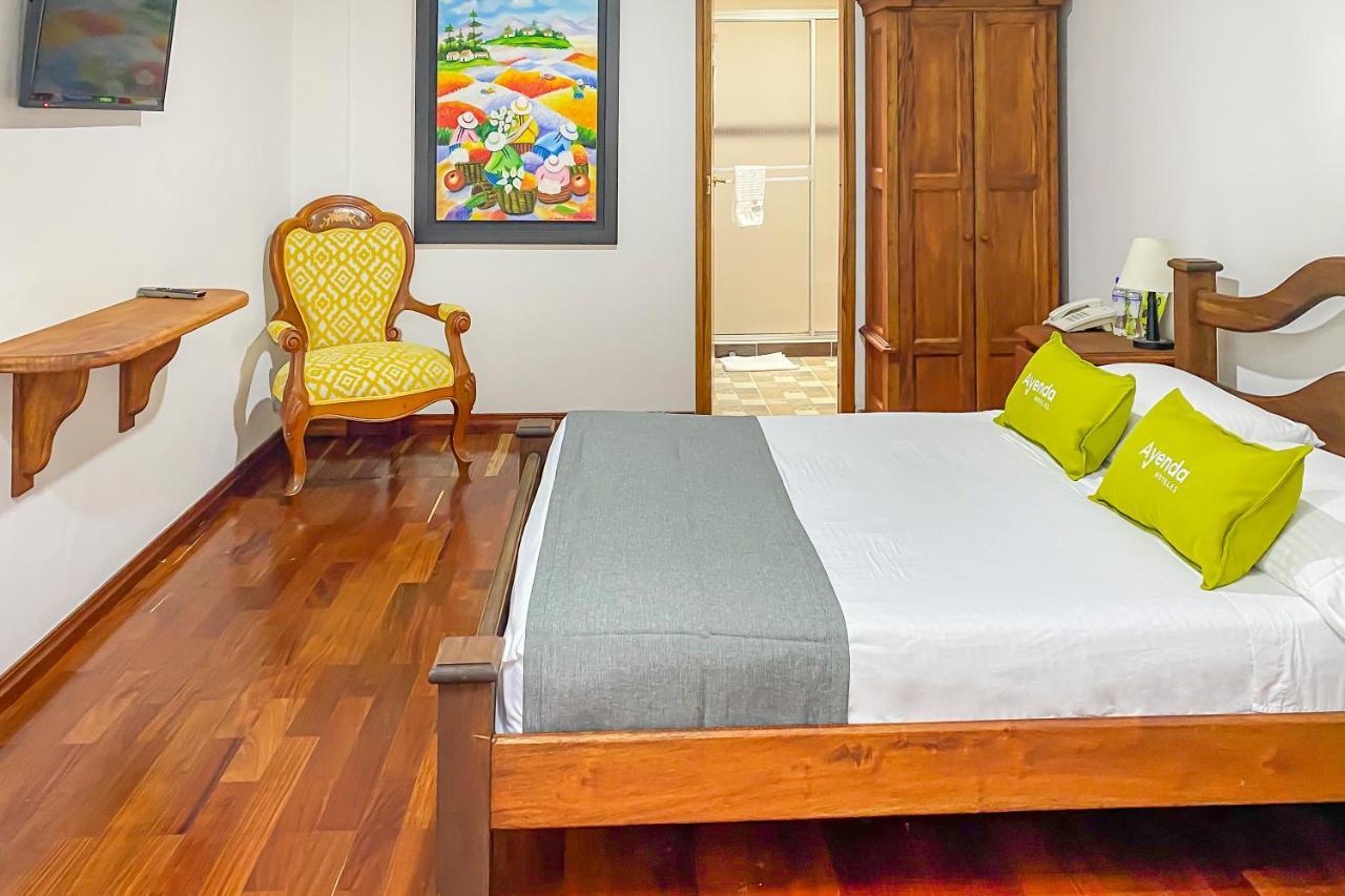 Ayenda 1141 Boutique San Antonio Hotel มานิซาเลส ภายนอก รูปภาพ