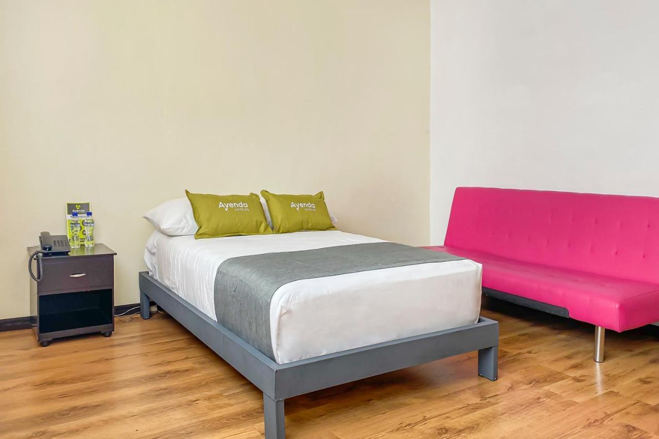 Ayenda 1141 Boutique San Antonio Hotel มานิซาเลส ภายนอก รูปภาพ