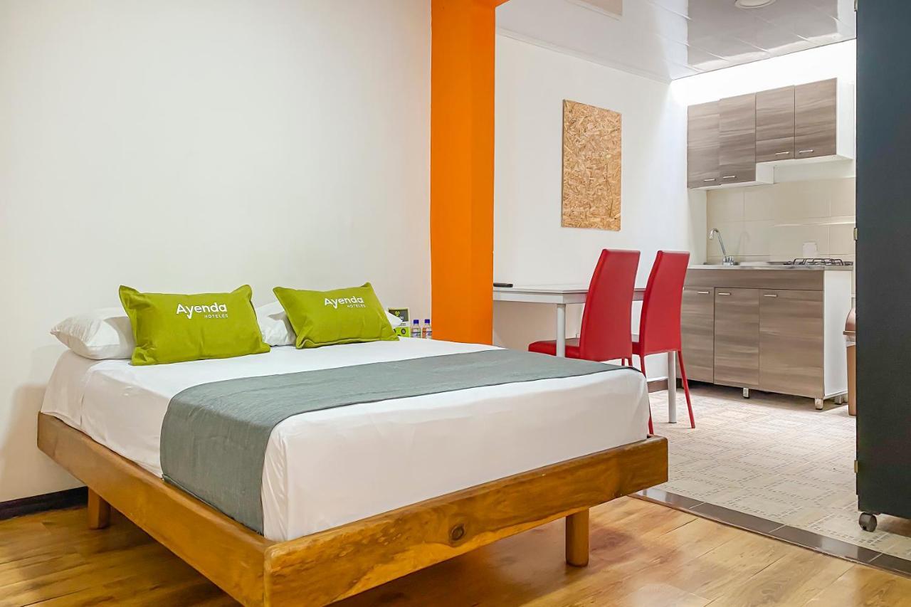 Ayenda 1141 Boutique San Antonio Hotel มานิซาเลส ภายนอก รูปภาพ