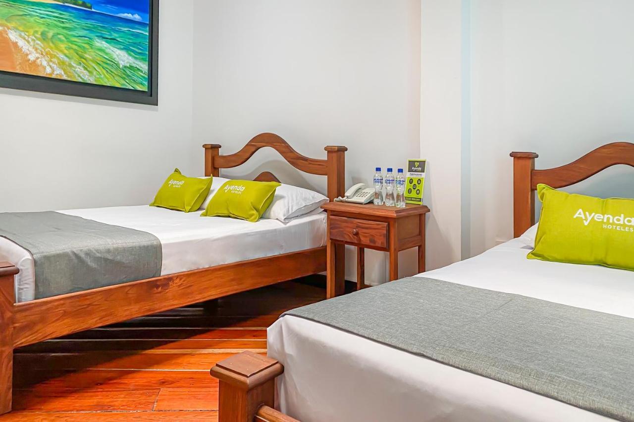 Ayenda 1141 Boutique San Antonio Hotel มานิซาเลส ภายนอก รูปภาพ